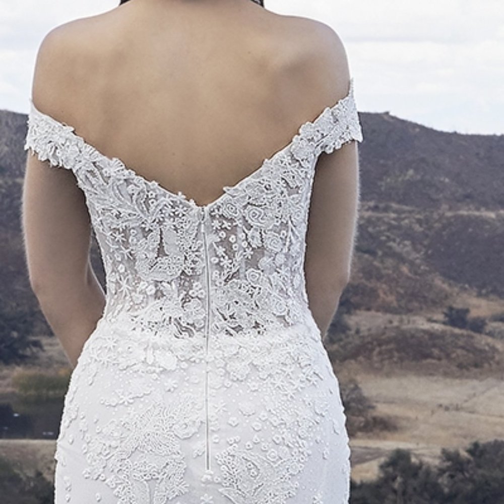 Dress - Picture 4 of 7